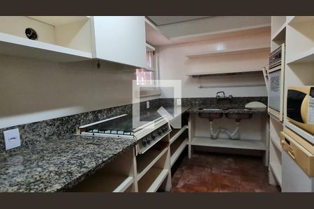 Casa para alugar com 888m², 3 quartos e 1 vaga Casa para alugar com 888m², 3 quartos e 1 vagaCozinha