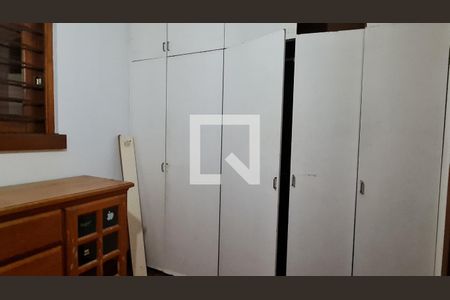 Casa para alugar com 888m², 3 quartos e 1 vaga Casa para alugar com 888m², 3 quartos e 1 vagaQuarto de serviço