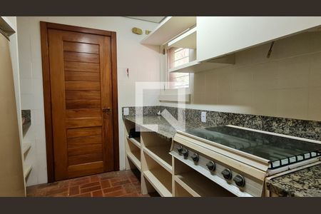 Casa para alugar com 888m², 3 quartos e 1 vaga Casa para alugar com 888m², 3 quartos e 1 vagaCozinha