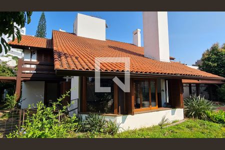 Casa para alugar com 888m², 3 quartos e 1 vaga Casa para alugar com 888m², 3 quartos e 1 vagaÁrea externa