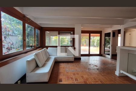 Casa para alugar com 888m², 3 quartos e 1 vaga Casa para alugar com 888m², 3 quartos e 1 vagaChurrasqueira