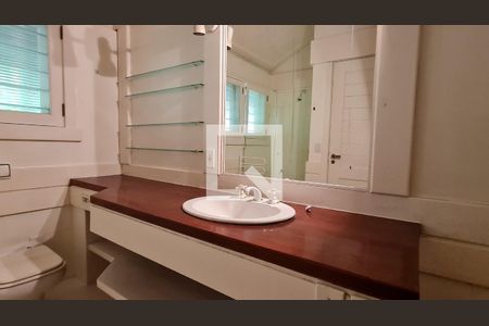 Casa para alugar com 888m², 3 quartos e 1 vaga Casa para alugar com 888m², 3 quartos e 1 vagaBanheiro da Suíte 3