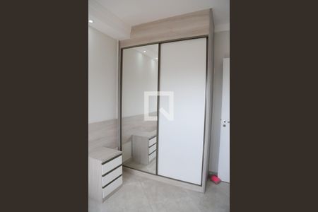 Quarto  de apartamento à venda com 1 quarto, 42m² em Umuarama, Osasco