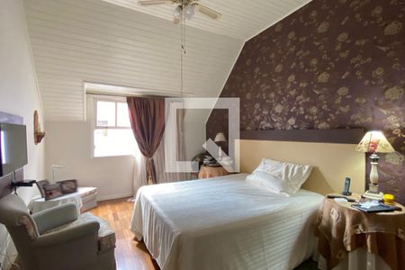 Casa de condomínio à venda com 320m², 4 quartos e 4 vagasSuíte 1