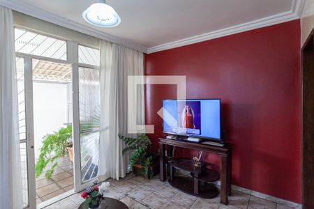 Sala 1 de casa à venda com 3 quartos, 195m² em Alípio de Melo, Belo Horizonte