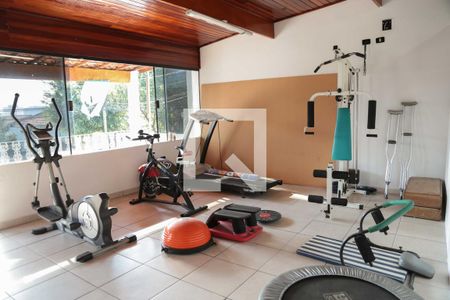 Casa à venda com 243m², 3 quartos e 4 vagas Casa à venda com 243m², 3 quartos e 4 vagasÁrea comum