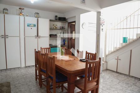 Casa à venda com 243m², 3 quartos e 4 vagas Casa à venda com 243m², 3 quartos e 4 vagasCozinha