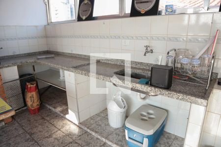 Casa à venda com 243m², 3 quartos e 4 vagas Casa à venda com 243m², 3 quartos e 4 vagasÁrea comum