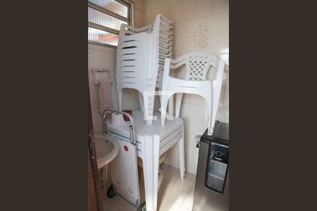Casa à venda com 243m², 3 quartos e 4 vagas Casa à venda com 243m², 3 quartos e 4 vagasÁrea comum