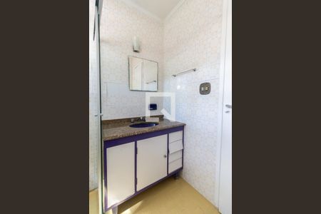 Banheiro de apartamento para alugar com 2 quartos, 80m² em Vila Ester (zona Norte), São Paulo