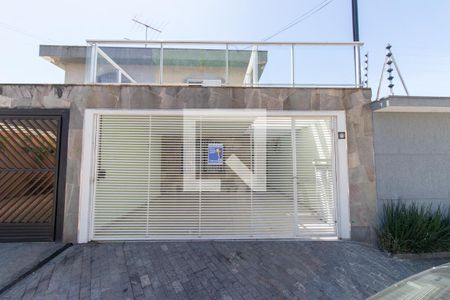 Casa à venda com 147m², 4 quartos e 2 vagasFachada