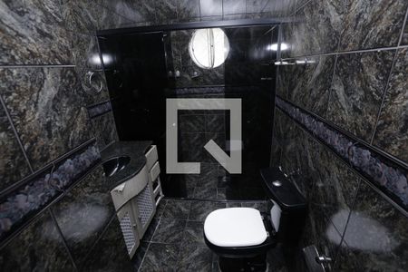 Casa à venda com 392m², 3 quartos e 5 vagasBanheiro Social