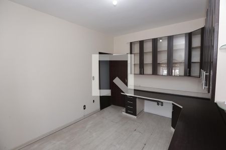 Casa à venda com 392m², 3 quartos e 5 vagasEscritório