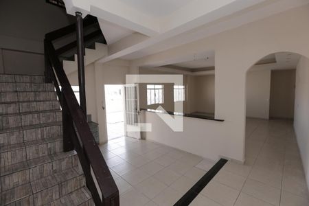 Casa à venda com 392m², 3 quartos e 5 vagascozinha inferior