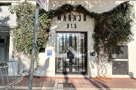 Apartamento à venda com 79m², 2 quartos e sem vaga Apartamento à venda com 79m², 2 quartos e sem vagaFachada