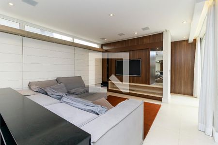 Casa de condomínio à venda com 315m², 4 quartos e 4 vagasSala