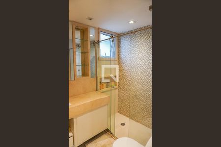 Apartamento à venda com 136m², 3 quartos e 3 vagasBanheiro da Suíte 3