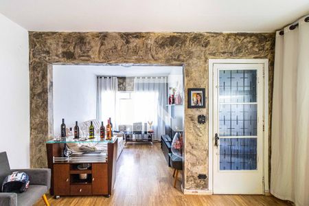 Sala de casa à venda com 3 quartos, 180m² em Butantã, São Paulo