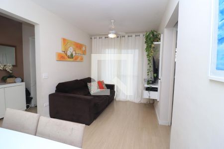 Sala de TV de apartamento à venda com 2 quartos, 58m² em Vila Granada, São Paulo