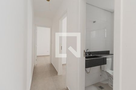 Corredor de apartamento para alugar com 2 quartos, 44m² em Vila Isolina Mazzei, São Paulo