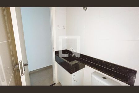 Apartamento para alugar com 44m², 2 quartos e sem vagaBanheiro