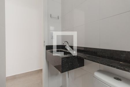 Apartamento para alugar com 44m², 2 quartos e sem vagaBanheiro