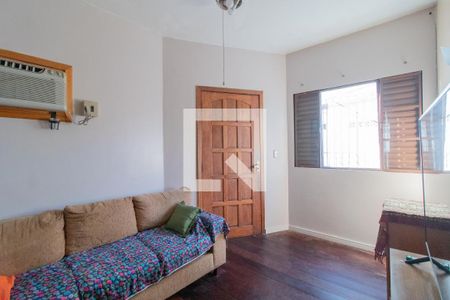 Casa à venda com 188m², 6 quartos e 1 vagaSala - Casa 1