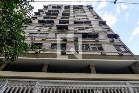 Apartamento à venda com 80m², 2 quartos e sem vagaFachada