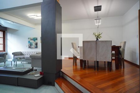 Sala de casa para alugar com 4 quartos, 360m² em Jardim Itu, Porto Alegre