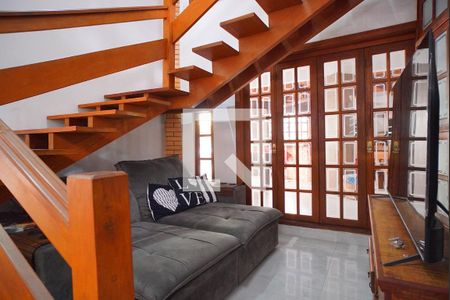 Sala de casa para alugar com 4 quartos, 360m² em Jardim Itu, Porto Alegre
