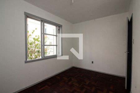 Quarto 1 de apartamento à venda com 2 quartos, 52m² em Medianeira, Porto Alegre