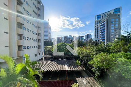 Apartamento para alugar com 52m², 1 quarto e 1 vagaVista