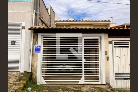 Casa à venda com 95m², 3 quartos e 2 vagasFachada