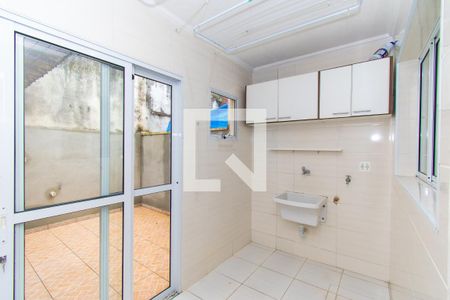 Casa à venda com 95m², 3 quartos e 2 vagasÁrea de Serviço