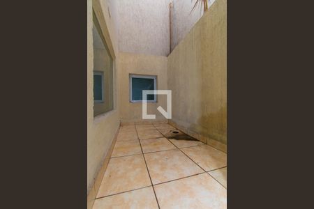 Casa à venda com 95m², 3 quartos e 2 vagasJardim de Inverno