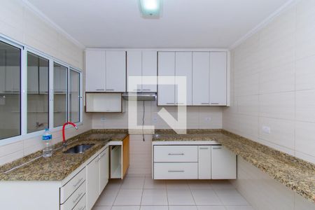 Casa à venda com 95m², 3 quartos e 2 vagasCozinha