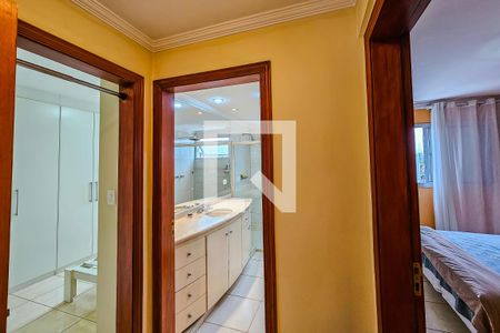 Apartamento à venda com 150m², 3 quartos e 2 vagascorredor