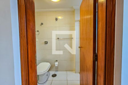 Apartamento à venda com 150m², 3 quartos e 2 vagasquarto 1 suite banheiro