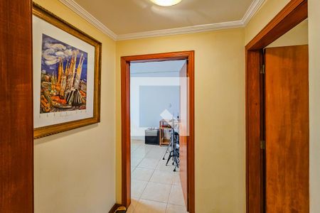 Apartamento à venda com 150m², 3 quartos e 2 vagascorredor