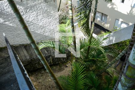 Apartamento à venda com 71m², 2 quartos e sem vagaÁrea comum