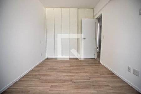 Apartamento à venda com 66m², 2 quartos e 2 vagasQuarto 2