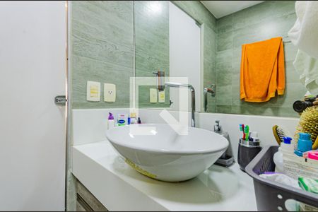 Apartamento para alugar com 80m², 2 quartos e 1 vaga Apartamento para alugar com 80m², 2 quartos e 1 vagaBanheiro do Quarto 2