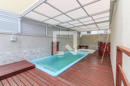 Apartamento à venda com 145m², 3 quartos e 2 vagas Apartamento à venda com 145m², 3 quartos e 2 vagasÁrea externa - Piscina