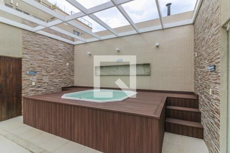 Apartamento à venda com 145m², 3 quartos e 2 vagas Apartamento à venda com 145m², 3 quartos e 2 vagasÁrea comum - Spa