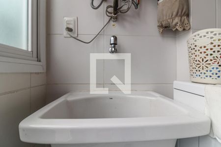 Apartamento à venda com 145m², 3 quartos e 2 vagas Apartamento à venda com 145m², 3 quartos e 2 vagasCozinha e Área de Serviço