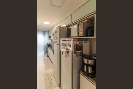 Apartamento à venda com 145m², 3 quartos e 2 vagas Apartamento à venda com 145m², 3 quartos e 2 vagasCozinha e Área de Serviço