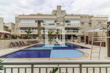 Apartamento à venda com 145m², 3 quartos e 2 vagas Apartamento à venda com 145m², 3 quartos e 2 vagasÁrea comum - Piscina