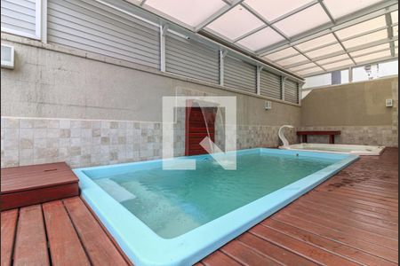 Apartamento à venda com 145m², 3 quartos e 2 vagas Apartamento à venda com 145m², 3 quartos e 2 vagasÁrea externa - Piscina