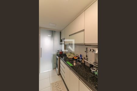 Apartamento à venda com 145m², 3 quartos e 2 vagas Apartamento à venda com 145m², 3 quartos e 2 vagasCozinha e Área de Serviço