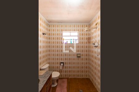 Casa à venda com 225m², 4 quartos e 2 vagasCasa 1 - Banheiro 1